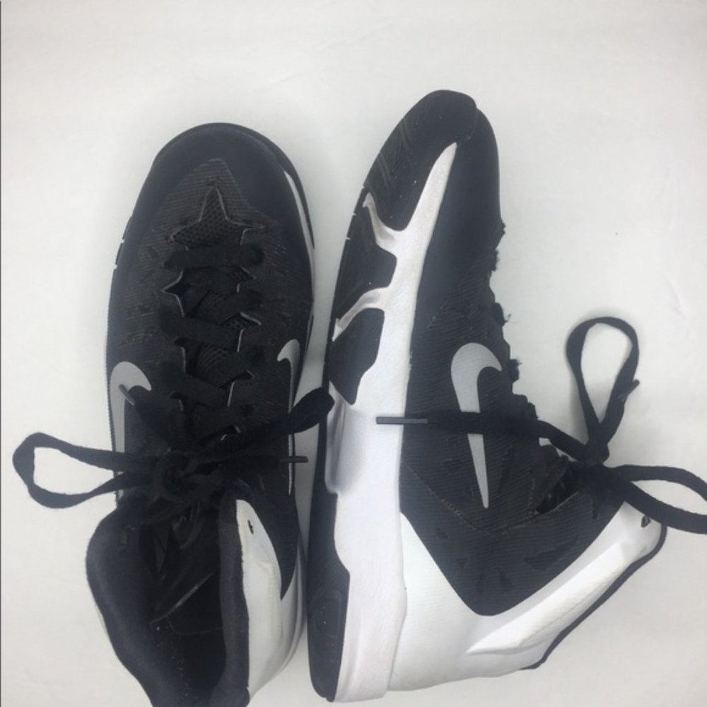 [Nike] "Hyperquickness" Basketball Shoes - Youth